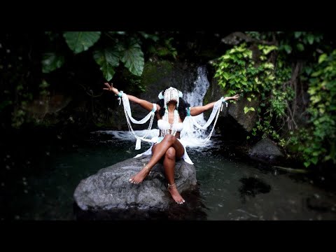 Fred deshayes - ewa feat. méthi's